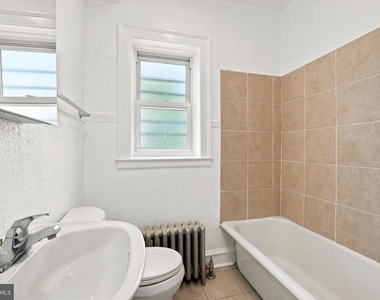 5548 Ridge Avenue - Photo Thumbnail 4
