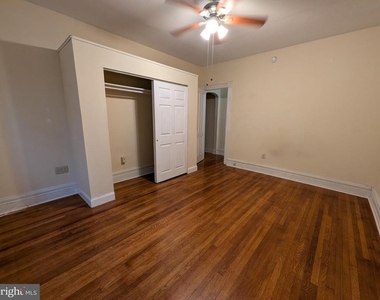 304 W School House Lane - Photo Thumbnail 8