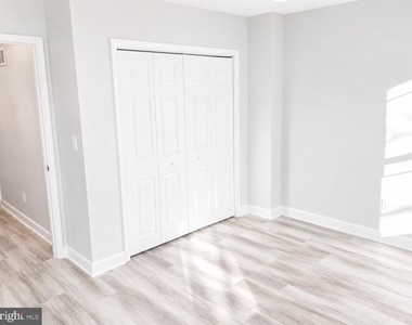 3133 Euclid Avenue - Photo Thumbnail 8