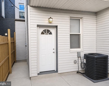 3133 Euclid Avenue - Photo Thumbnail 16