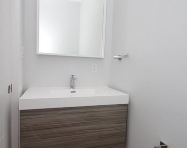 810 N Uber Street - Photo Thumbnail 16
