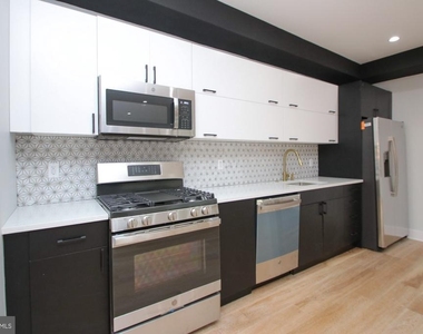 810 N Uber Street - Photo Thumbnail 6
