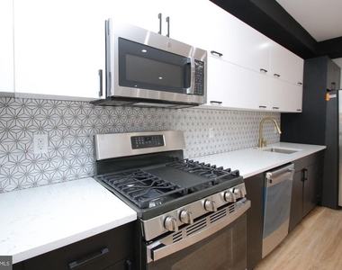 810 N Uber Street - Photo Thumbnail 7