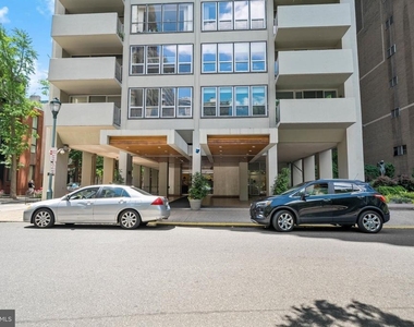 224 W Rittenhouse Square - Photo Thumbnail 11