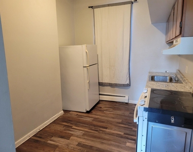 607 Swede Street - Photo Thumbnail 1