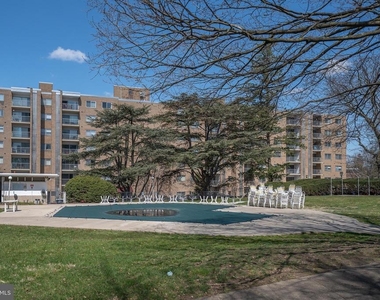 100 West Avenue - Photo Thumbnail 16