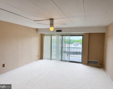100 West Avenue - Photo Thumbnail 19