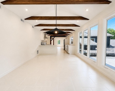 15300 Red Arrow Highway - Photo Thumbnail 7
