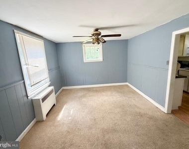 1123 Chester Pike - Photo Thumbnail 3