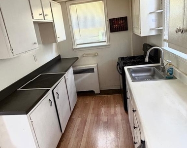 1123 Chester Pike - Photo Thumbnail 4