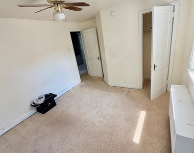 1123 Chester Pike - Photo Thumbnail 6