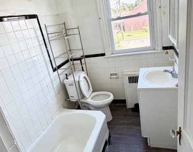1123 Chester Pike - Photo Thumbnail 8