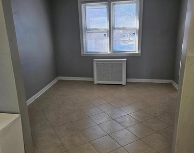 1301 Hook Road - Photo Thumbnail 2