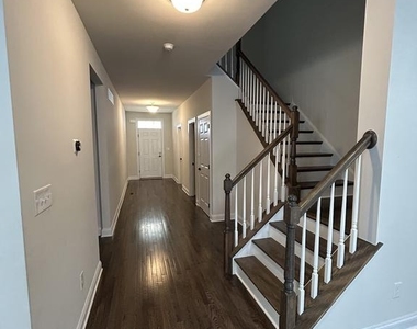 512 Lewis Street - Photo Thumbnail 43