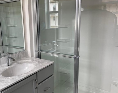 512 Lewis Street - Photo Thumbnail 33