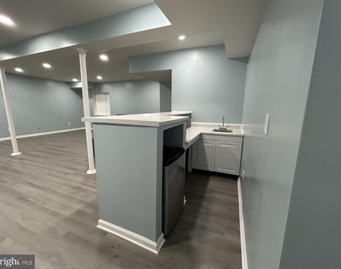 512 Lewis Street - Photo Thumbnail 40