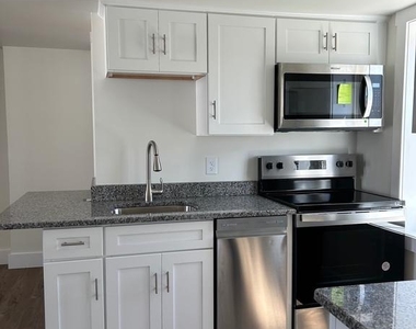 146 N Walnut Street - Photo Thumbnail 1