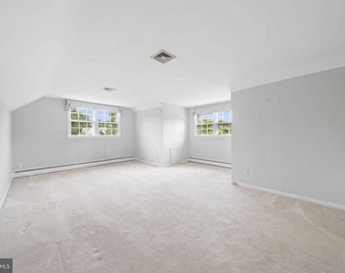 1026 Waltham Road - Photo Thumbnail 23