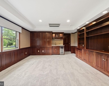 1026 Waltham Road - Photo Thumbnail 11
