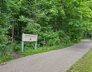 2878 Barclay Way - Photo Thumbnail 34