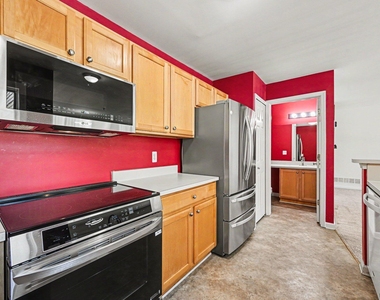 2878 Barclay Way - Photo Thumbnail 13