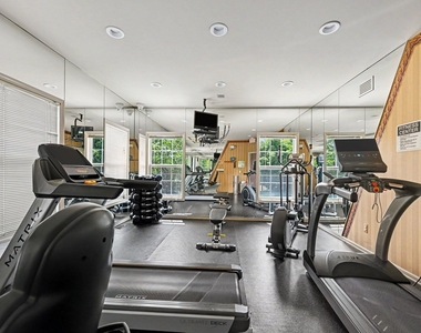 2878 Barclay Way - Photo Thumbnail 32