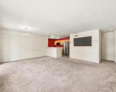 2878 Barclay Way - Photo Thumbnail 8