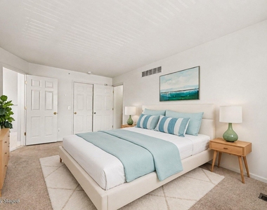 2878 Barclay Way - Photo Thumbnail 16
