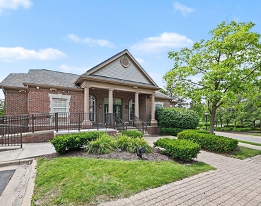 2878 Barclay Way - Photo Thumbnail 30