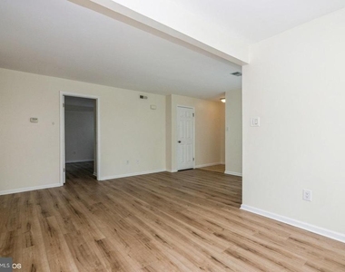 35019 Bennett Place - Photo Thumbnail 5