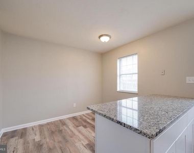 65 North St - Photo Thumbnail 5