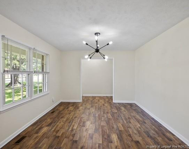 1067 Pleasant Oak Drive - Photo Thumbnail 7