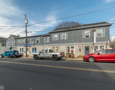 19 N Main Street - Photo Thumbnail 2