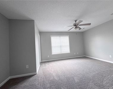 115 Dover Court E - Photo Thumbnail 10