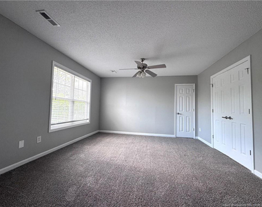 115 Dover Court E - Photo Thumbnail 9