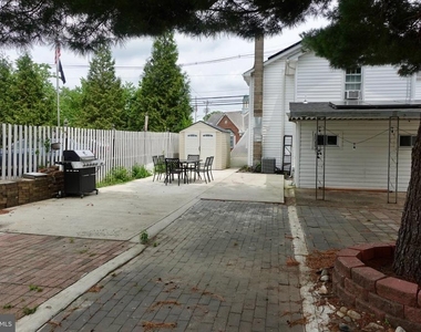11 Main Street - Photo Thumbnail 18