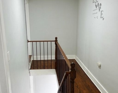 11 Main Street - Photo Thumbnail 14