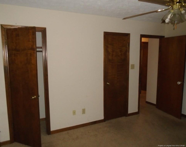 5906 Notblake Avenue - Photo Thumbnail 5