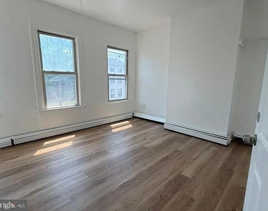 86 Spring Street - Photo Thumbnail 3