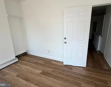 86 Spring Street - Photo Thumbnail 16