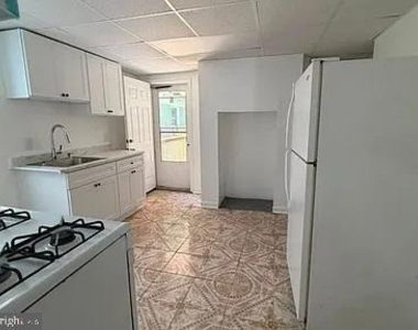 86 Spring Street - Photo Thumbnail 13