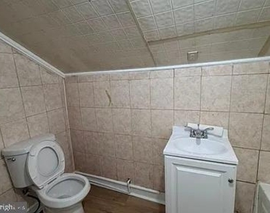 86 Spring Street - Photo Thumbnail 24
