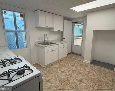 86 Spring Street - Photo Thumbnail 14