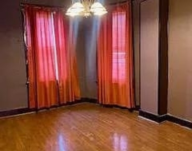 25 Laurel Avenue - Photo Thumbnail 3