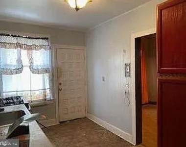 25 Laurel Avenue - Photo Thumbnail 6