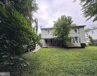 218 Birch Avenue - Photo Thumbnail 16