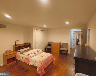 218 Birch Avenue - Photo Thumbnail 5
