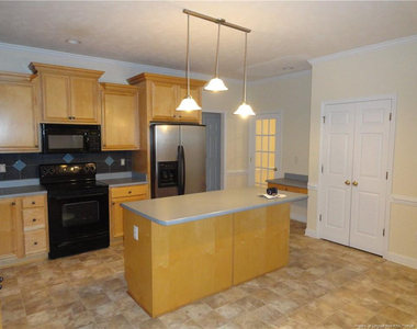 1107 Thistle Gold Drive - Photo Thumbnail 8