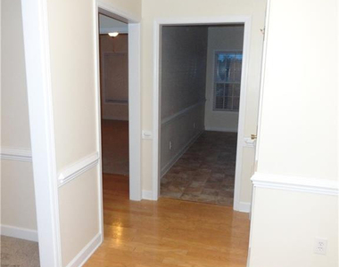 1107 Thistle Gold Drive - Photo Thumbnail 3