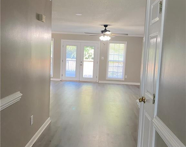6509 Van Nobbing Court - Photo Thumbnail 2